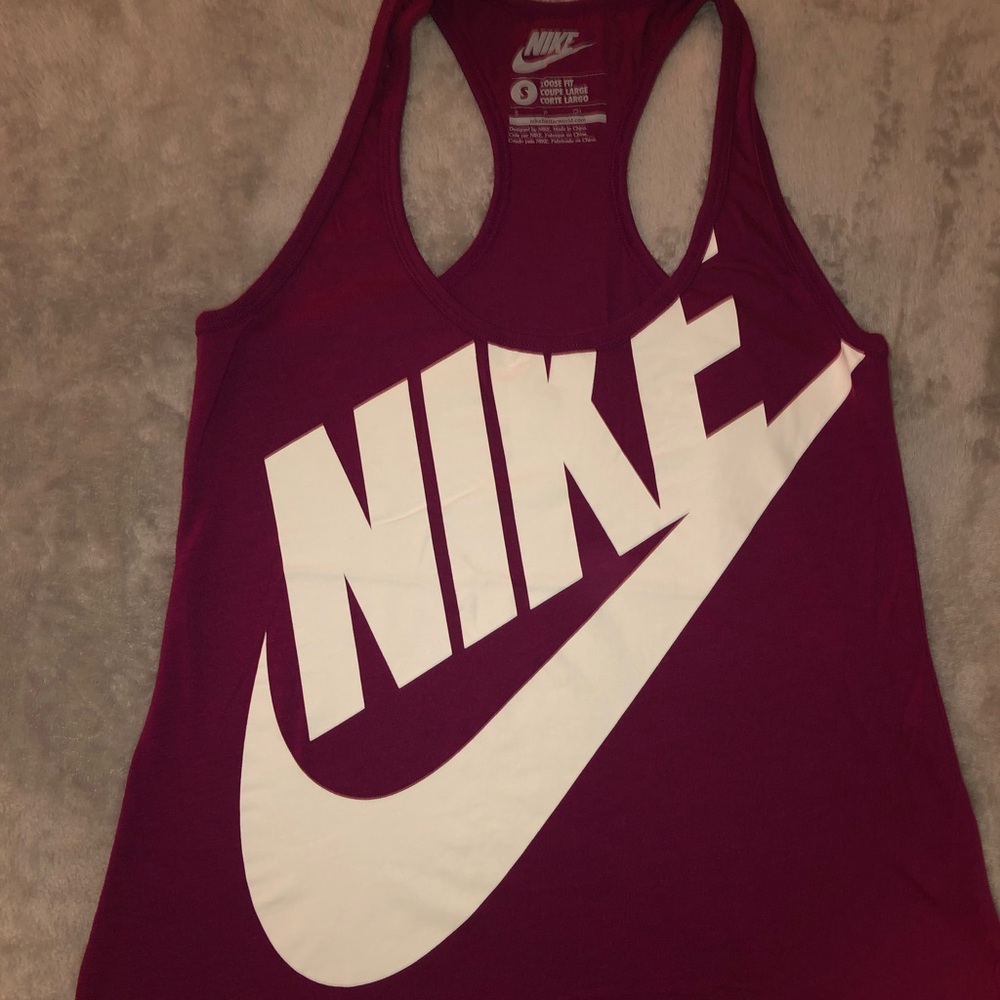 Nike workout tank top